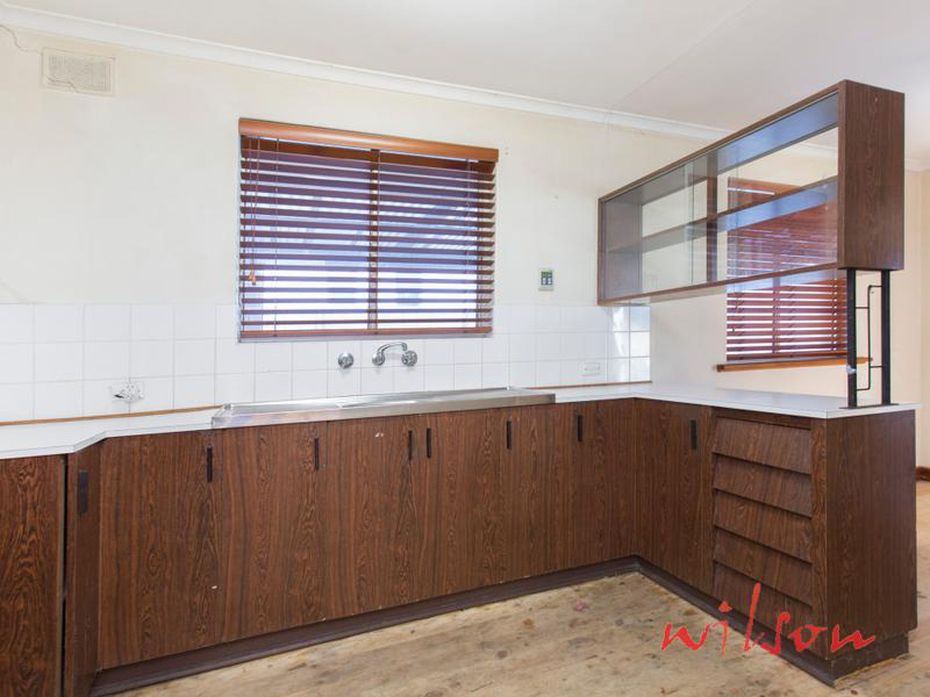 1 / 44 Seaview Road, West Beach