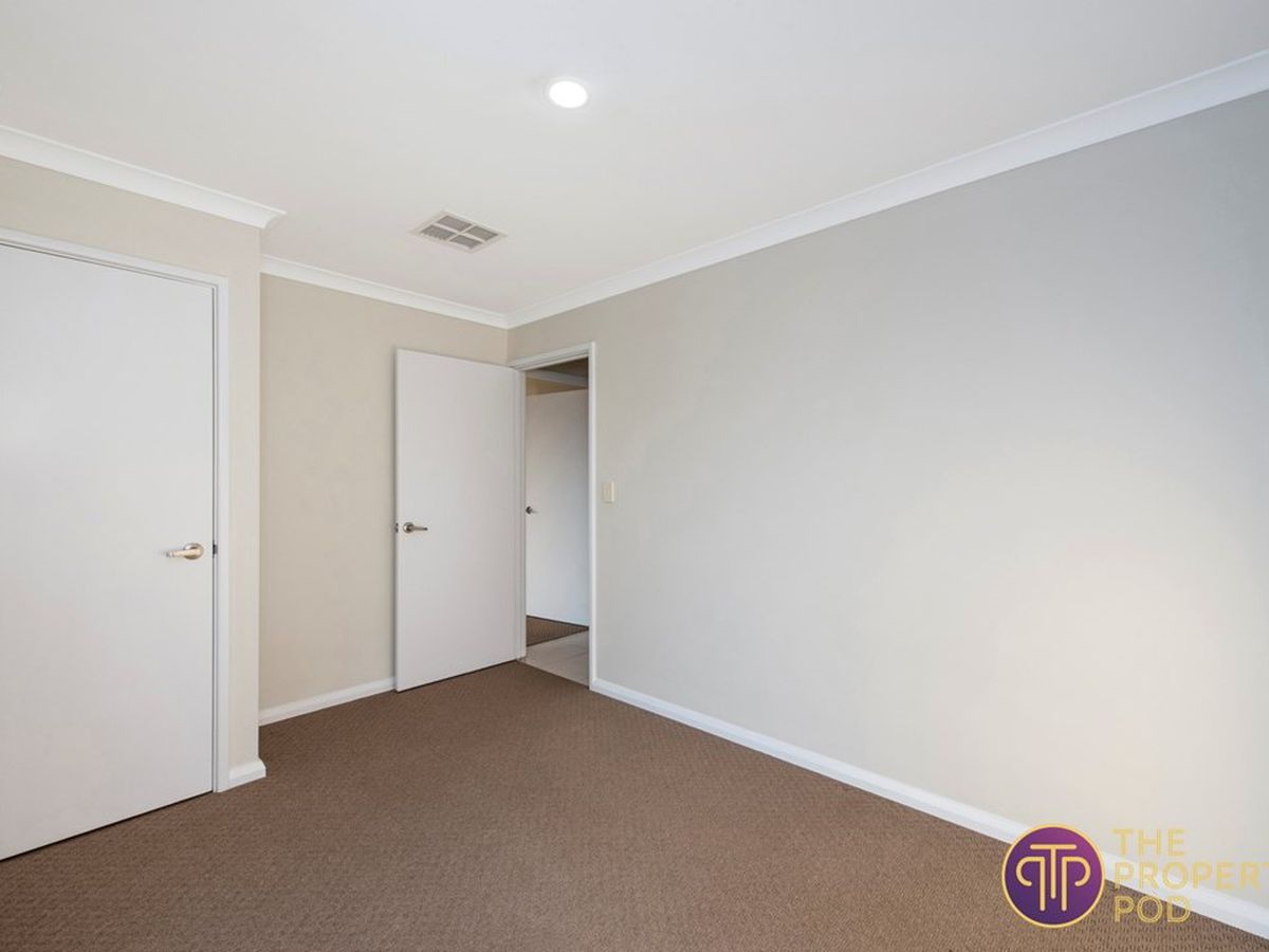 39 Sellafield Bend, Waikiki