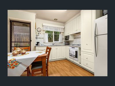 6 / 25 Raleigh Street, Essendon