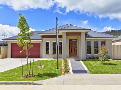 5 WEATHERS PLACE, Wodonga
