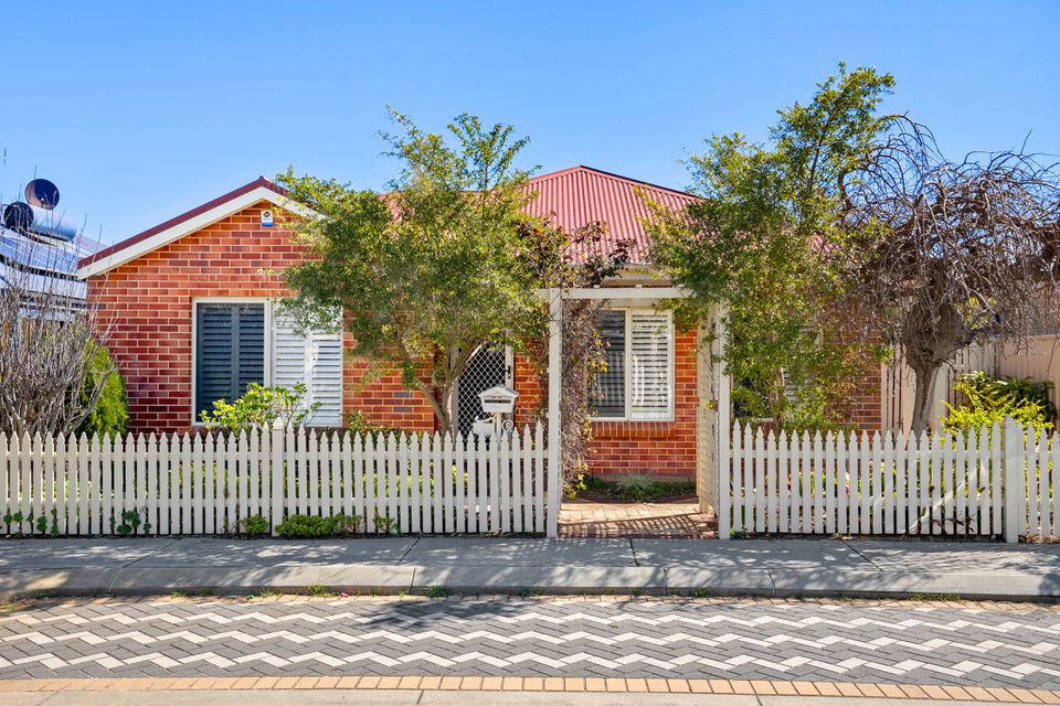 26 Amity Circuit, Shoalwater