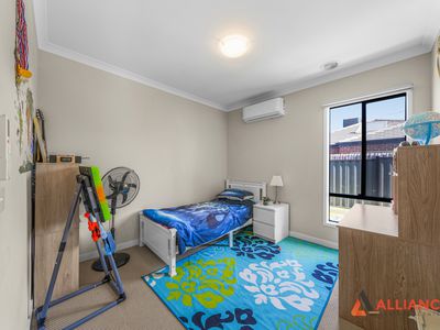 9 Cudgerie Close, Craigieburn