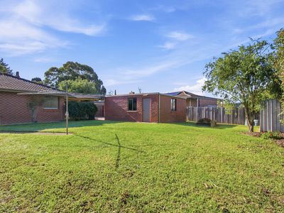 2 Rebecca Drive, Sale