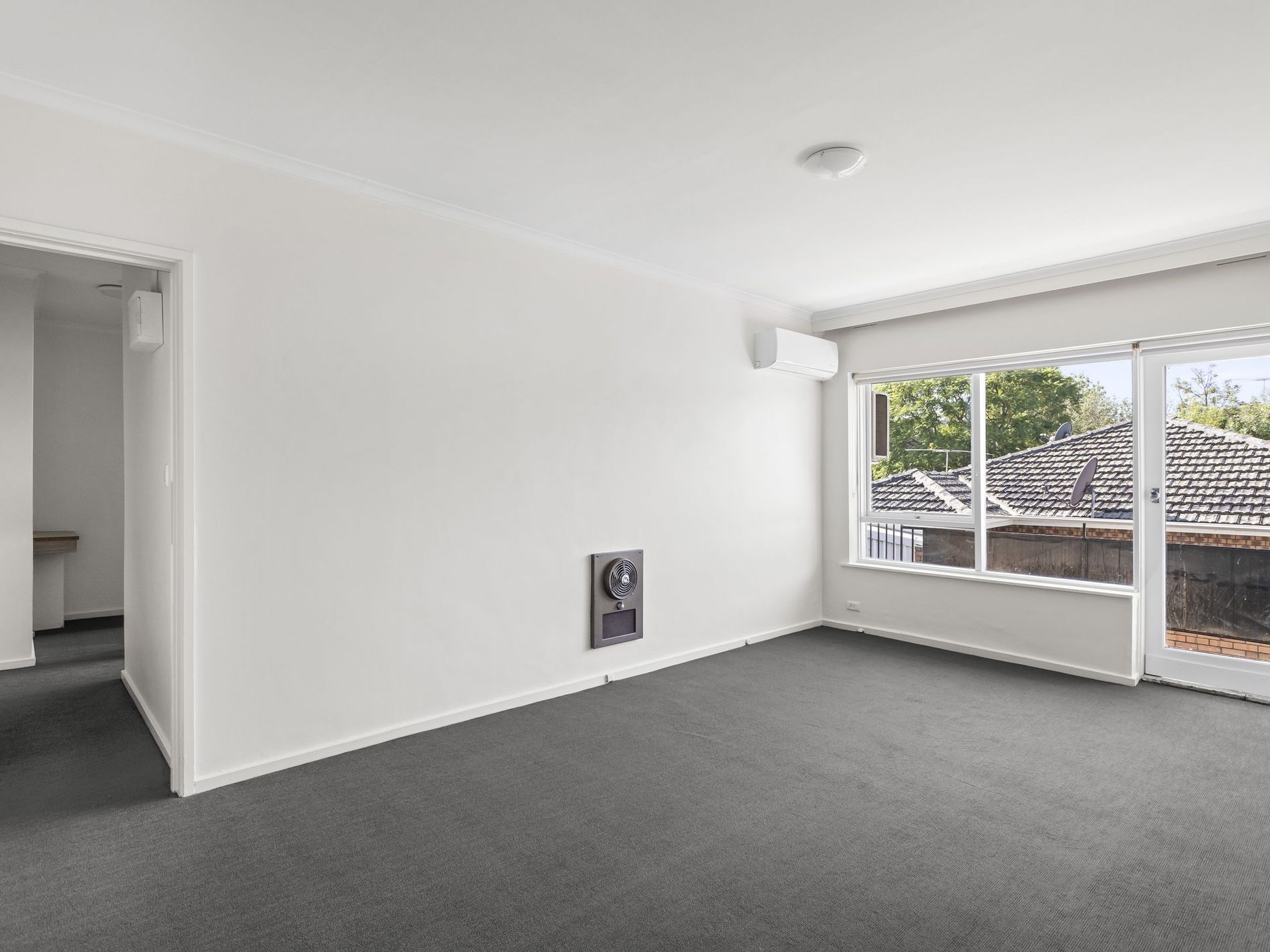 8/24 Walsh Street, Ormond