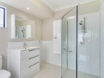 2E Fitzmaurice Drive, Bentley Park