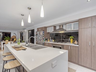 137 Lagoon Drive, Yanchep