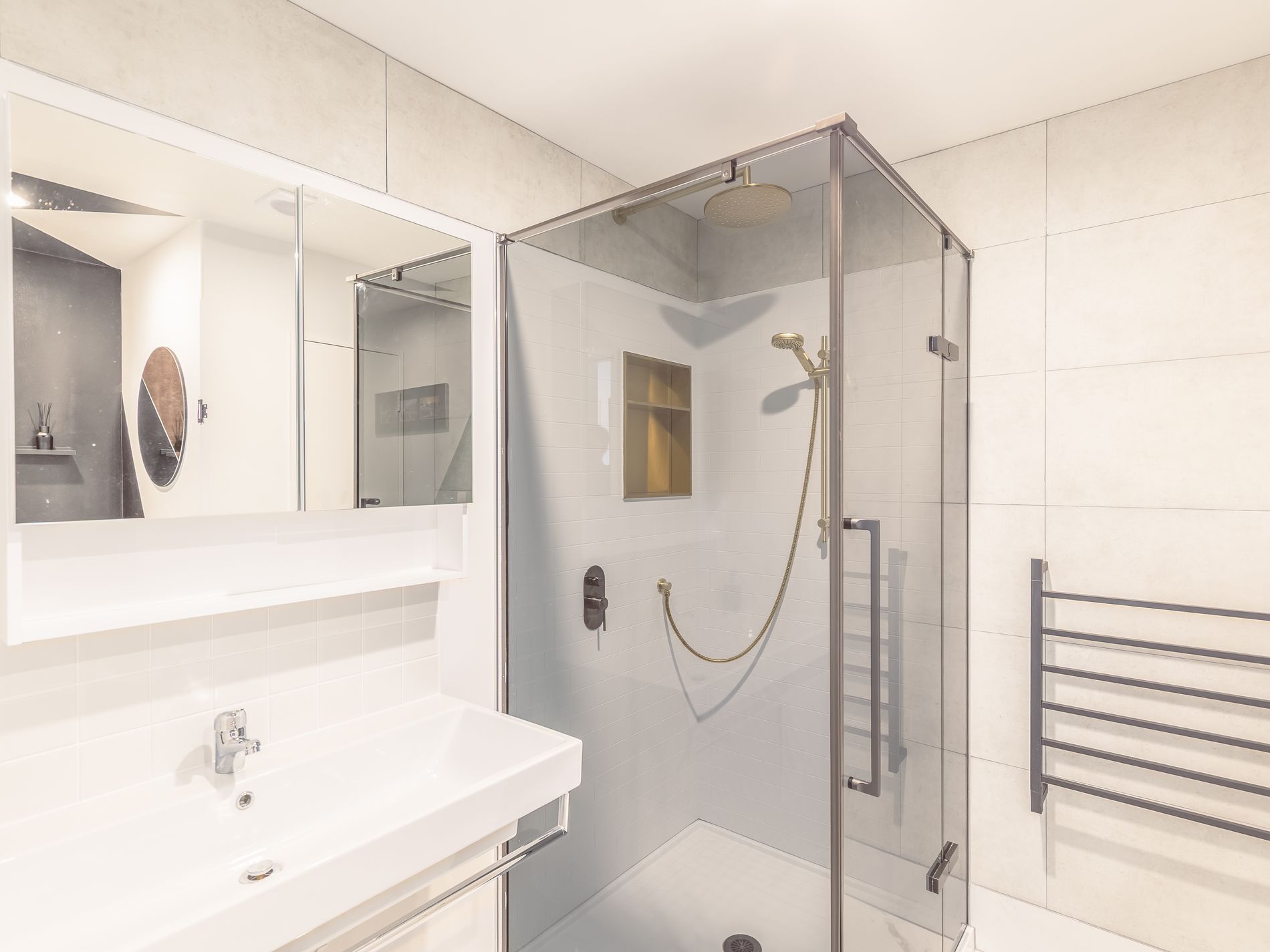 25B Champion Street, Edgeware