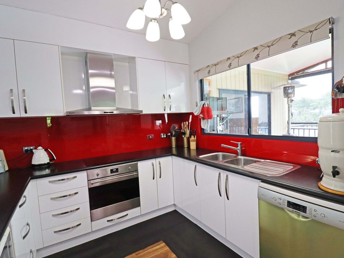 34 STORER STREET, Atherton