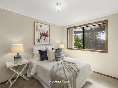 24 Stephellen Way, Cranbourne West
