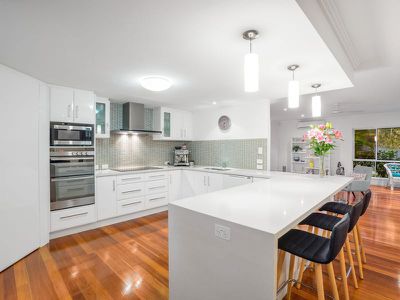 32 THE CRESCENT, Underwood