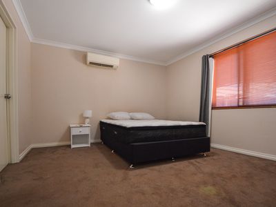 3 / 4 Reynolds Place, South Hedland
