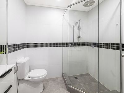 10 Little Shenton Lane, Northbridge