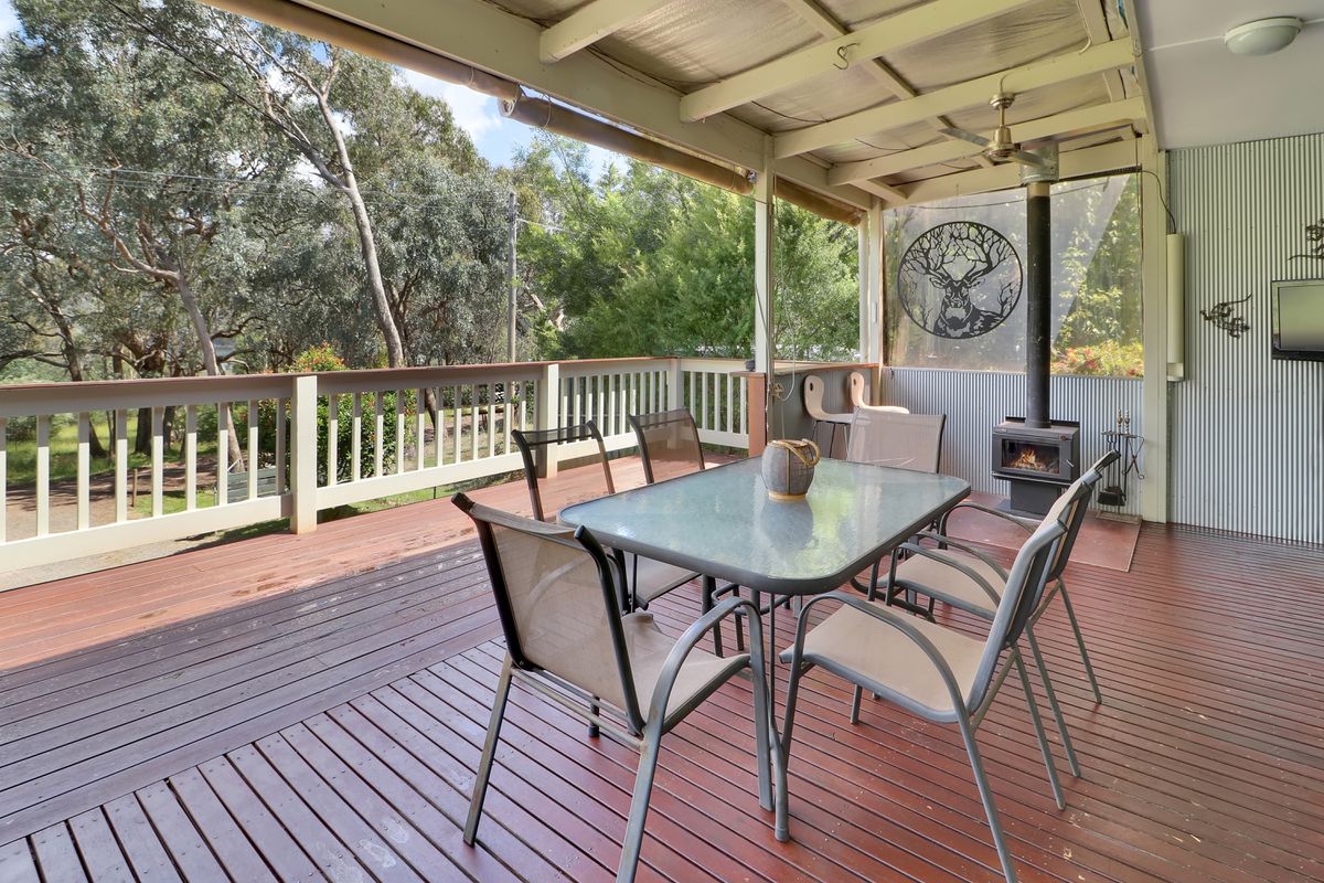 16 Barnetts Road, Howqua Inlet