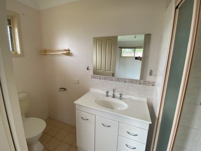 996 River Road, Kingaroy