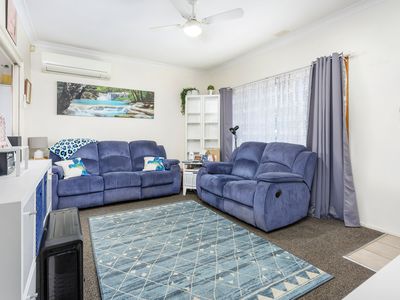 60 Strata Avenue, Barrack Heights