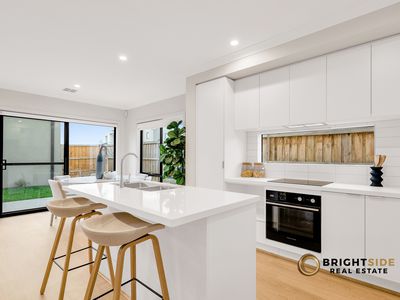 15 Guisard Way, Clyde North