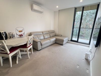 215 / 251 Canterbury Road, Forest Hill