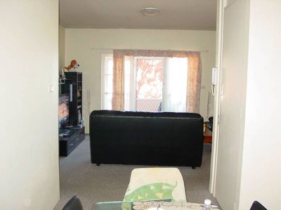 16 / 13a Queen Street, Arncliffe