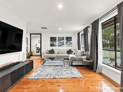 28 Carinza Avenue, Altona Meadows