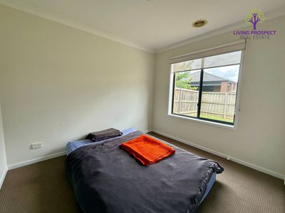 101 Tristania Drive, Point Cook