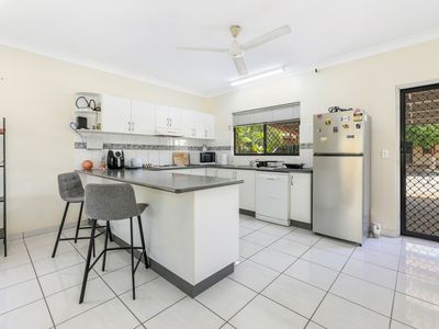 8 / 11 Sonder Crescent, Bakewell