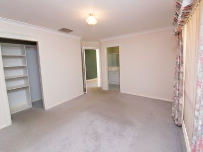 9 Cyril Towers Street, Dubbo