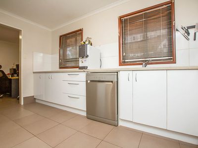 5 Delamere Place, South Hedland