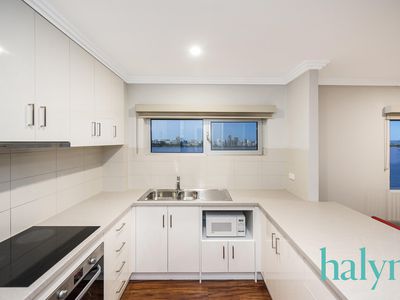 E13 / 9 Parker Street, South Perth