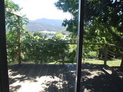29 Bogong Avenue , Mount Beauty