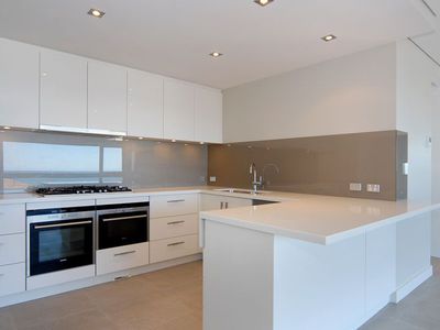 4/8 Sorrento Street, North Beach
