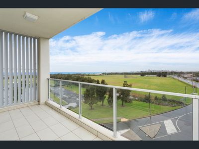 502 / 1 Grand Court, Fairy Meadow