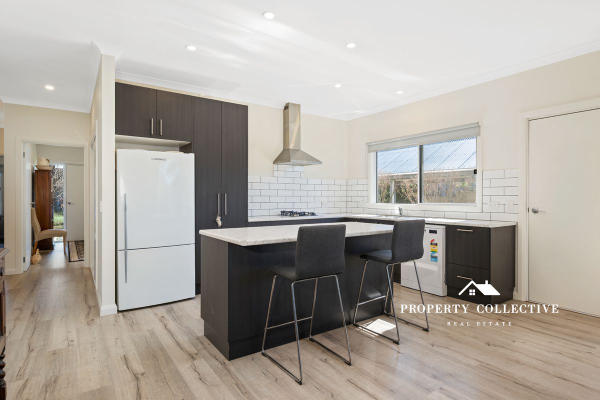 6 Le Couteur Avenue, Beechworth