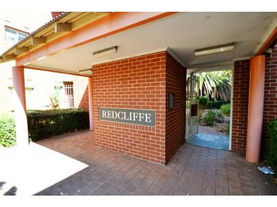 2 / 14 Canham Way, Orelia