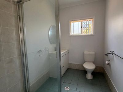 28 Columbia Drive, Beachmere