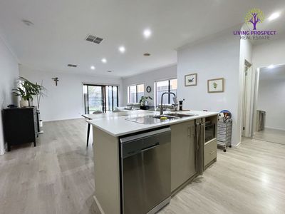 58 Regal Road, Point Cook