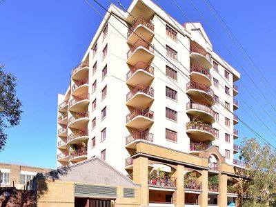211 / 508 Riley Street, Surry Hills