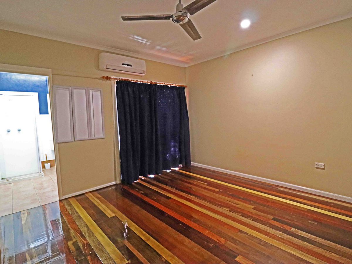 25 TWELFTH AVENUE, Atherton