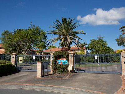 1 / 83 Gollan Drive, Tweed Heads West