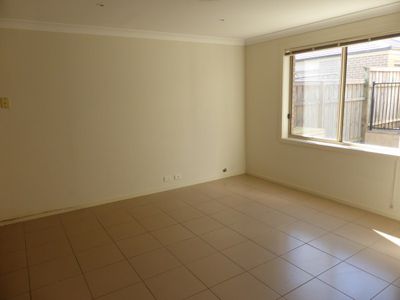 13 Ingleburn Gardens Drive, Ingleburn