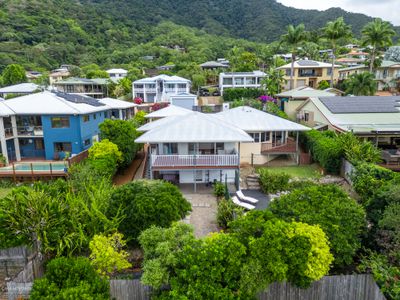 33 Eugenia Crescent, Redlynch