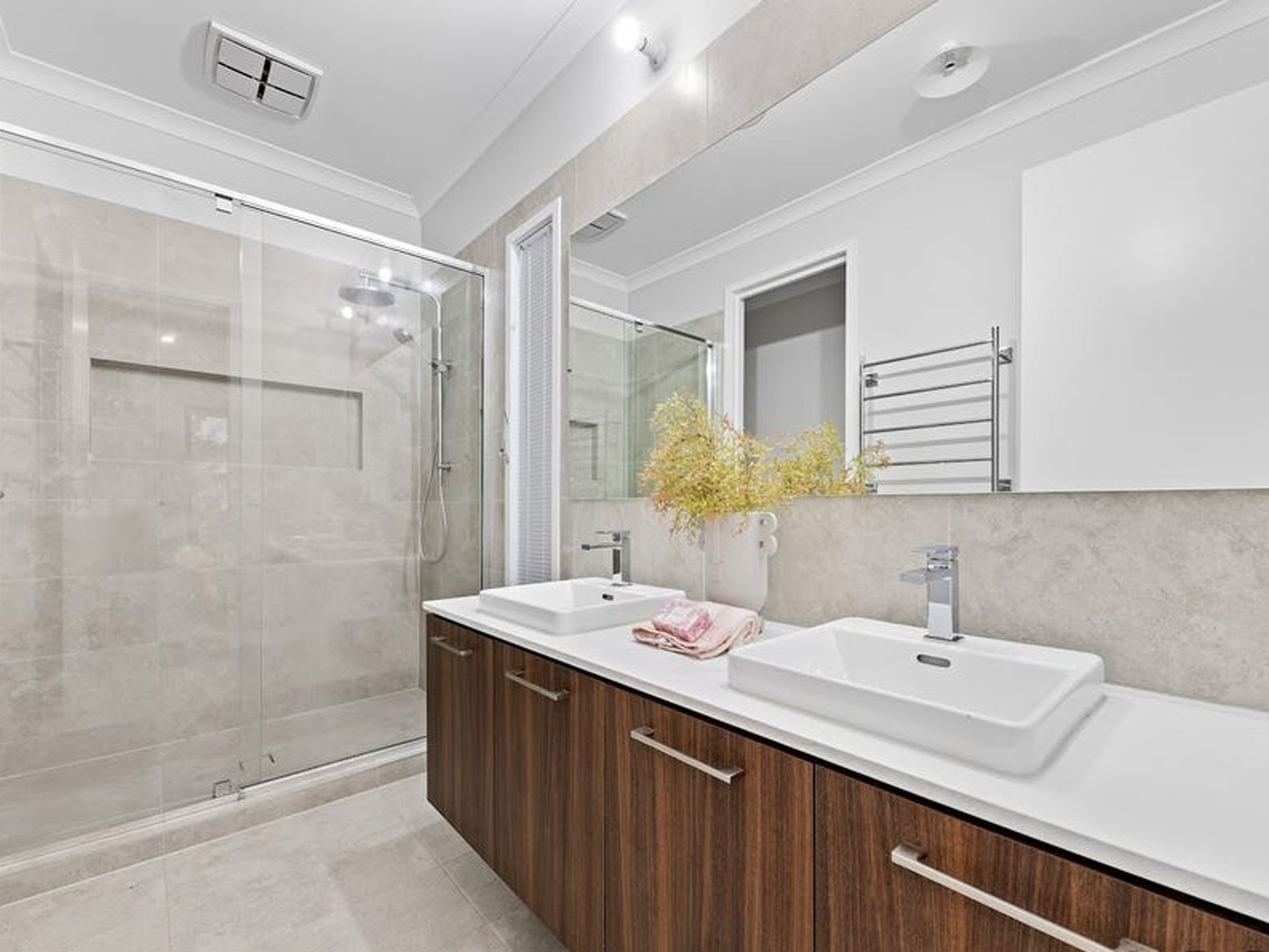 9 Eskdale Street, Werribee