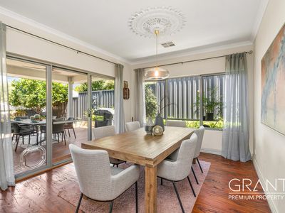 5 Gough Pl, Booragoon