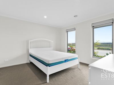 212 Saint Germain Boulevard, Clyde North