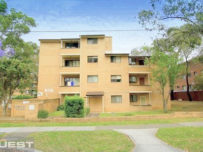 4 / 24 Sir Joseph Banks Street, Bankstown