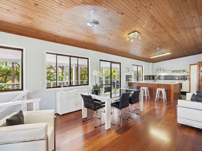 7 Foedera Crescent, Tewantin