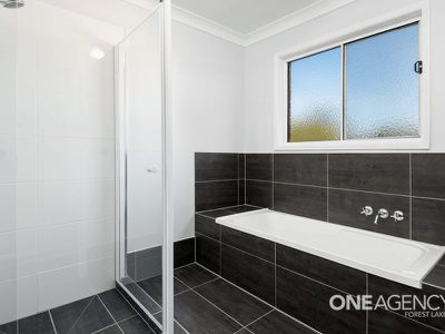 16 Toomba Pl, Forest Lake