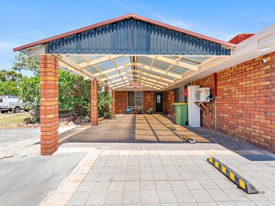 82 Lyrebird Way, Thornlie