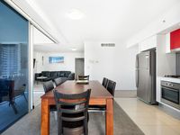 9  Lawson St, Southport