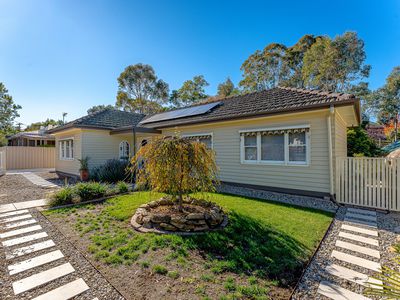 56 Maple Street, Golden Square