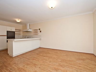 5/6 Conifer Close, Ballajura